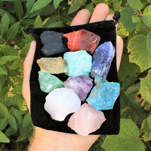 Vente en gros de pierres naturelles en vrac, cristaux de pierres précieuses irrégulières Feng Shui, quartz rose, améthyste, Reiki, chakra, cristaux bruts mélangés - Product Image 2