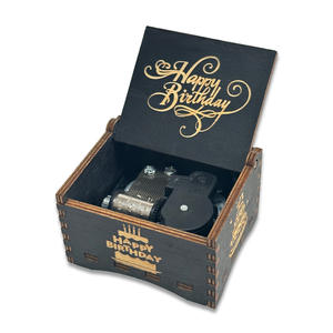 Musica personalizzata e Design a manovella carillon regalo popolare carillon in legno a manovella inciso al Laser - Product Image 2