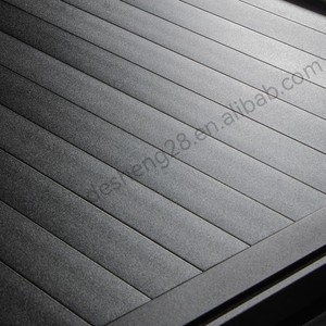 Couvre-benne enroulable en aluminium robuste avec verrouillage manuel pour Toyota Hilux Revo 2026 - Product Image 3