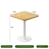 Chaise cantilever avec structure chromée, dossier en rotin, assise rembourrée capitonnée, chaise de salle à manger moderne en rotin pour hôtel