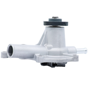 Bomba de Agua Cw para Kubota D722 Z482 15881-73033 15881-73030, Pieza de Repuesto para Maquinaria Agrícola - Product Image 1
