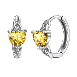 Orecchini a Cerchio Placcati Argento con Zirconi a Taglio Cuore per Donna, Gioielli Regalo Romantico, Orecchini alla Moda in Lega con Incastonatura a Griffe - Product Image 4