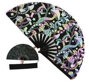 พัดมือลายเห็ด ขนาด 33 ซม. ผ้าสะท้อนแสงสีดำ โครงไม้ไผ่ สำหรับงานเรฟ ขนาดใหญ่ พร้อมส่ง 100% - Product Image 4