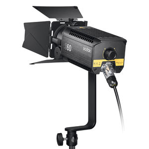 <span class=keywords><strong>Godox</strong></span> S60 S60-D <span class=keywords><strong>60W</strong></span> Mise au point réglable en continu Projecteur de photographie LED avec porte de grange pour éclairage professionnel - Product Image 4