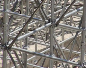 Escalier de sécurité pour échafaudage avec mains courantes pour un accès sécurisé aux plates-formes - Product Image 6
