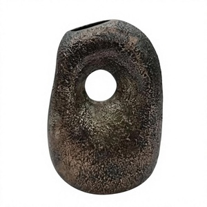Jarrón de Metal Estilo Vintage para Mesa, Maceta para Plantas Artificiales, Diseños Hechos a Mano y Personalizables, Jarrones para Decoración del Hogar - Product Image 1