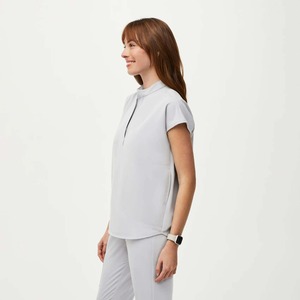Conjuntos <span class=keywords><strong>de</strong></span> Uniformes Médicos Personalizados <span class=keywords><strong>de</strong></span> Moda para <span class=keywords><strong>Mujer</strong></span> al por Mayor: Blusa <span class=keywords><strong>de</strong></span> Manga Corta con Cuello Mandarín <span class=keywords><strong>y</strong></span> <span class=keywords><strong>Pantalón</strong></span> Jogger - Product Image 5