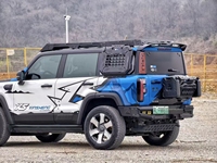 Pare-chocs arrière BJ40 compétitif, robuste et élégant, un accessoire indispensable pour le tout-terrain, résistant aux chocs et aux collisions.