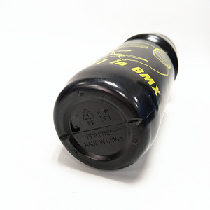 Bouteille d'eau de 710ml en plastique pour le cyclisme Sport Bidon Logo personnalisé Bouchon torsadé sans Bpa Coupe de vélo légère et étanche - Product Image 4