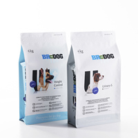 Sac d'emballage alimentaire personnalisé 2.5kg 4kg 5kg 10kg fond carré refermable pour friandises pour chiens chat de compagnie sacs en plastique en feuille d'aluminium avec fermeture éclair