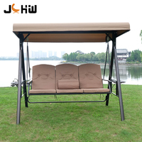 Fauteuil balançoire extérieur moderne en acier et métal à trois places pour hôtel, parc, villa, avec coussin imperméable, pour 3 personnes