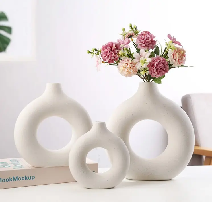 Керамическая ваза для пончика в скандинавском стиле