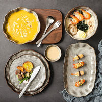 Nouvelle conception Ensemble de bols en céramique japonaise Ensemble de plats en porcelaine Vaisselle Ensembles de dîner en céramique uniques pour restaurant