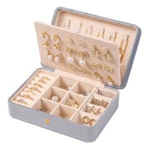 Boîte à bijoux portable de voyage en suède avec logo personnalisé, organisateur de rangement, support pour boucles d'oreilles, présentoir à bijoux - Product Image 6