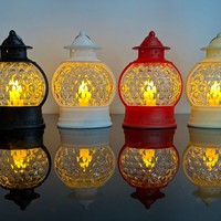 Großhandel Plastik-Pferdeform Wabentextur Transparente LED-Laterne Flackernde Flammenlose Kerze Kleine Hängedekoration