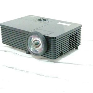 Nhà Máy Sản Xuất Trực Tiếp Máy Chiếu Siêu Ngắn Với Màn Hình Lớn Lumen Cao Tuổi Thọ Dài 3 Năm Bảo Hành Chi Phí Điện Năng Thấp - Product Image 1