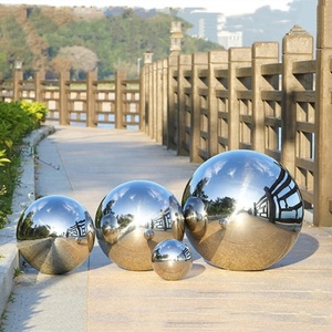 Boules en acier inoxydable polies miroir 15cm 20cm 25cm 30cm Ornements de <span class=keywords><strong>jardin</strong></span> réfléchissants Boules creuses en métal - Product Image 2