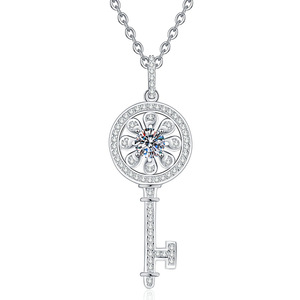 Collar de Plata de Ley S925 con Colgante de Flores con Diamantes Completos Chapado en Oro Blanco para Mujer, Joyería Fina, Corte Redondo de 0.5CT VVS GRA Moissanite - Product Image 1