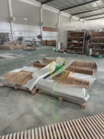 Fabricant de panneaux muraux paramétriques en bois massif