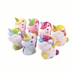 ลูกบอลบีบยูนิคอร์น PU โฟมรูปทรงตามสั่ง บีบแล้วคืนตัวช้า บรรเทาความเครียด ของเล่นบีบเล่น - Product Image 1