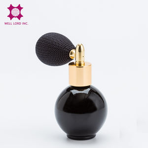 Atomiseur de parfum en verre vintage de 300ml Bouteille de pulvérisation carrée cosmétique pratique avec scellant à pompe pour les soins personnels - Product Image 6