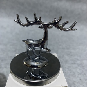 Vela perfumada de tarro de cerámica blanca personalizada de alta calidad con tapas de metal, gran oferta de fábrica, al por mayor, en el mundo de la moda, con tapa de metal - Product Image 4