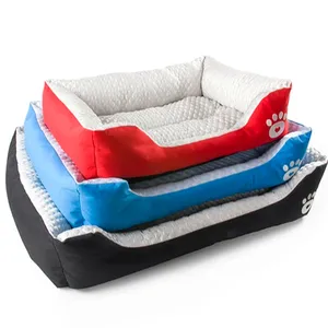 New Design Bubble Cooling Fabric Classic Oxford PP Cotton Filling Waterproof Bottom Pet Dog Bed With Paw Print