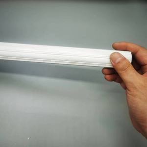 Tringles à rideaux simples de conception moderne de haute qualité <span class=keywords><strong>6m</strong></span> de poteaux en <span class=keywords><strong>bois</strong></span> et en aluminium à bas <span class=keywords><strong>prix</strong></span> pour les fenêtres - Product Image 4