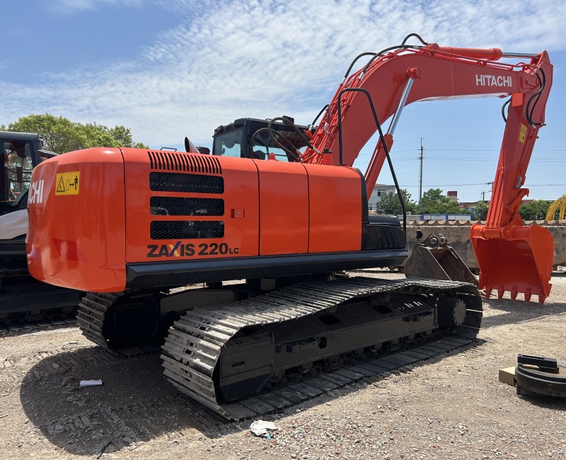 22 Ton Hitachi ZX220 Hydraulic Crawler Excavator - Used Digger