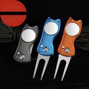 Herramienta <span class=keywords><strong>de</strong></span> golf plegable tipo navaja para reparar divots, herramienta <span class=keywords><strong>de</strong></span> reparación <span class=keywords><strong>de</strong></span> green <span class=keywords><strong>de</strong></span> metal duradero <span class=keywords><strong>con</strong></span> marcador <span class=keywords><strong>de</strong></span> bola magnético - Product Image 2