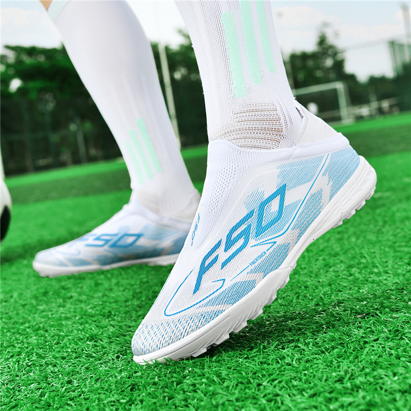 size 8 wide soccer shoes
