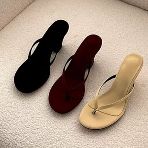 Hot Selling Square Toe Flip Flops Chunky Low Slippers Shoes Lady <b>Heels</b> for Ladies - Product Image 2