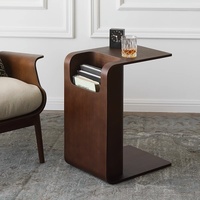 Table d'appoint en bois massif de style nordique, table de magazine design, table d'appoint en forme de C, style moderne minimaliste, petite table basse de style Instagram
