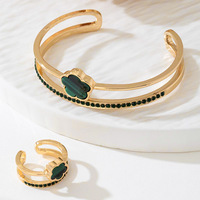 Conjunto de 2 Pulseras de Moda con Dijes de Trébol de Cinco Hojas con Incrustaciones de Diamantes de Metal de Alta Calidad Estilo Europeo-Americano para Mujer