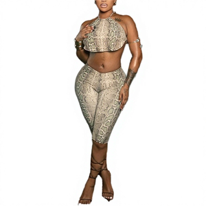 Nuovo Completo Sexy 2 Pezzi con Stampa Serpente da Donna: Top Halter e Pantaloncini Abbinati in <span class=keywords><strong>Maglia</strong></span> Aderente con <span class=keywords><strong>Pizzo</strong></span>, <span class=keywords><strong>Outfit</strong></span> da Club ODM - Product Image 4