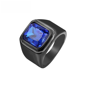2025 mode Offre Spéciale commerce extérieur bijoux européen et américain personnalisé rétro Viking <span class=keywords><strong>Triangle</strong></span> hommes titane acier anneau - Product Image 1