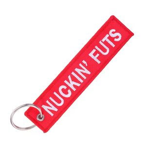Etiqueta de Llavero de Tela Bordada Roja Personalizada de Fábrica con Texto NUCKIN FUTS para Actividades Diarias - Product Image 1