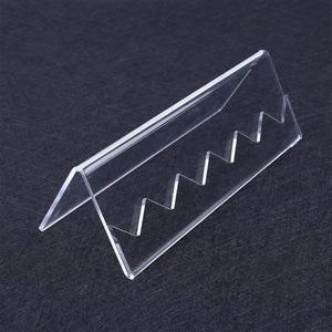 Design unico per monete in acrilico a forma di V personalizzato - Product Image 2