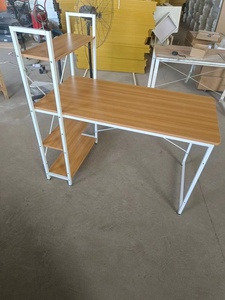 Escritorio de ordenador con marco de metal de diseño moderno ajustable con estantería extensible para uso doméstico o de oficina - Product Image 6
