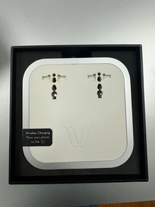 Hub Magnetic for Wireless Charger-Durable Aluminum Woodie Design 20W Charging 2 USB Ports High Efficiency Fast Charging - Product Image 4