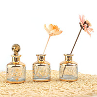 Bouteilles de parfum en verre gravées UV personnalisées, Emtpy, vente en gros, bouteilles de diffuseur carrées de 180ml avec boîte