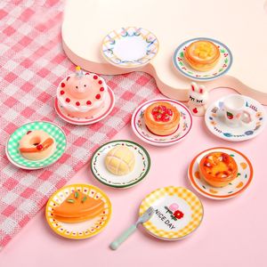 Assiettes imprimées, jouets alimentaires miniatures, petits accessoires en résine, ornements de jouets alimentaires miniatures, accessoires pour épingles à cheveux DIY - Product Image 1