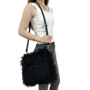 <b>Faux</b> <b>Fur</b> Shoulder <b>Bag</b> Women Winter Warm Fluffy Crossbody Handbags Large Capacity Fluffy Fake Lamb <b>Fur</b> <b>Tote</b> <b>Bag</b> For Woman - Product Image 6