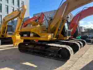 Excavatrice sur chenilles d'occasion CAT 320CL, 20 tonnes, d'origine japonaise, hydraulique, pour travaux de construction - Product Image 3
