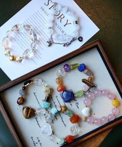 กำไลข้อมือคริสตัลหลากสีรูปทรงไม่สม่ำเสมอ งานแฮนด์เมดแท้จาก Vefiery Jewelry ประดับอัญมณีรูปหัวใจ ดีไซน์หรูหราสำหรับผู้หญิง เครื่องประดับบำบัดรักษา  สั่งซื้อขั้นต่ำจำนวนน้อย  รับสั่งแบบคละแบบ - Product Image 2