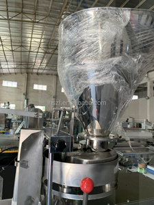 Machine de conditionnement verticale pour sachets de thé en feuilles avec étiquetage à fil, pour emballages triangulaires en papier - Product Image 4