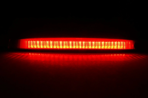 8200175538 Feu arrière central de niveau supérieur, feu stop, feu arrière pour Renault <span class=keywords><strong>Megane</strong></span> II <span class=keywords><strong>Estate</strong></span> 2003-2008 - Product Image 4