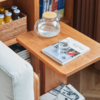 Table de chevet scandinave en bois de cerisier massif avec structure en C et rangement ouvert