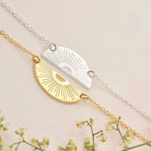 Collares de Moda al por Mayor de Acero Inoxidable para Mujer, Colgante de Media Luna con Dije de Amanecer y Atardecer para la Amistad - Product Image 3