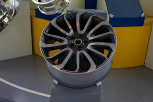 ขอบล้อรถบรรทุกอลูมิเนียม22.5 10รู - Product Image 4